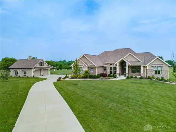 5210 Dearth Rd, Springboro, OH 45066