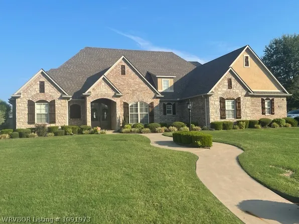 6901 Hunter Crossing Dr, Fort Smith, AR 72916