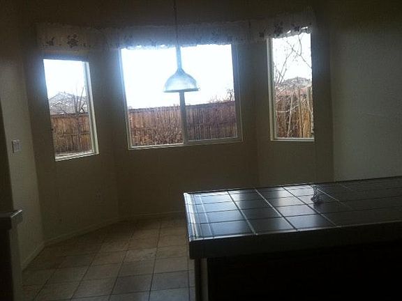 eating area in kitchen