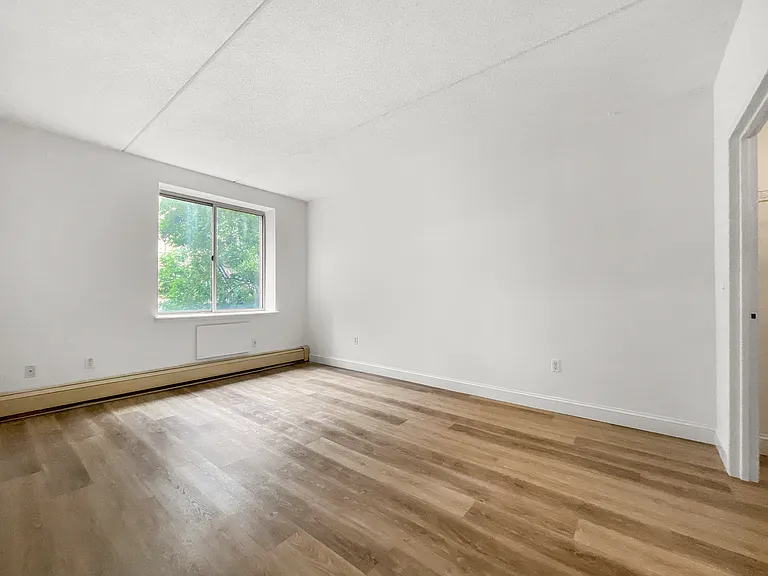 304 W 117th St #3F — Photo 6