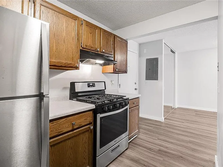 1601 N Innsbruck Dr #281 — Photo 3