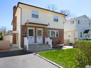 60 Inwood Rd, Port Washington, NY 11050