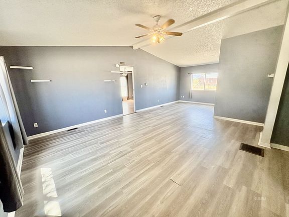 3rd image of 1141 N Alford St