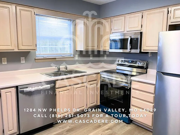 1286 NW Phelps Dr #1284 — Photo 3