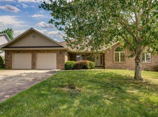 1604 E Bingham St, Ozark, MO 65721