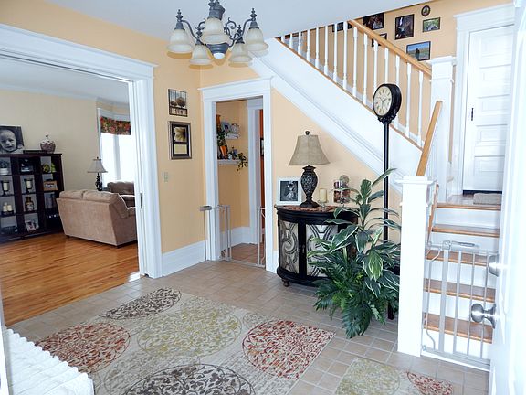3rd image of 709 Prospect Ave