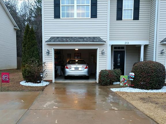 5th image of 213 Biddeford Pl