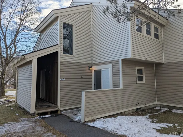 2139 Darius Dr APT 16D, Cortland, NY 13045