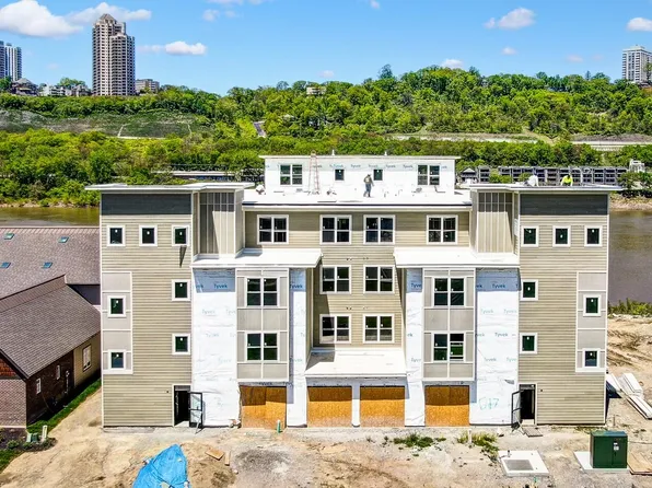 617 Manhattan Blvd #201, Dayton, KY 41074