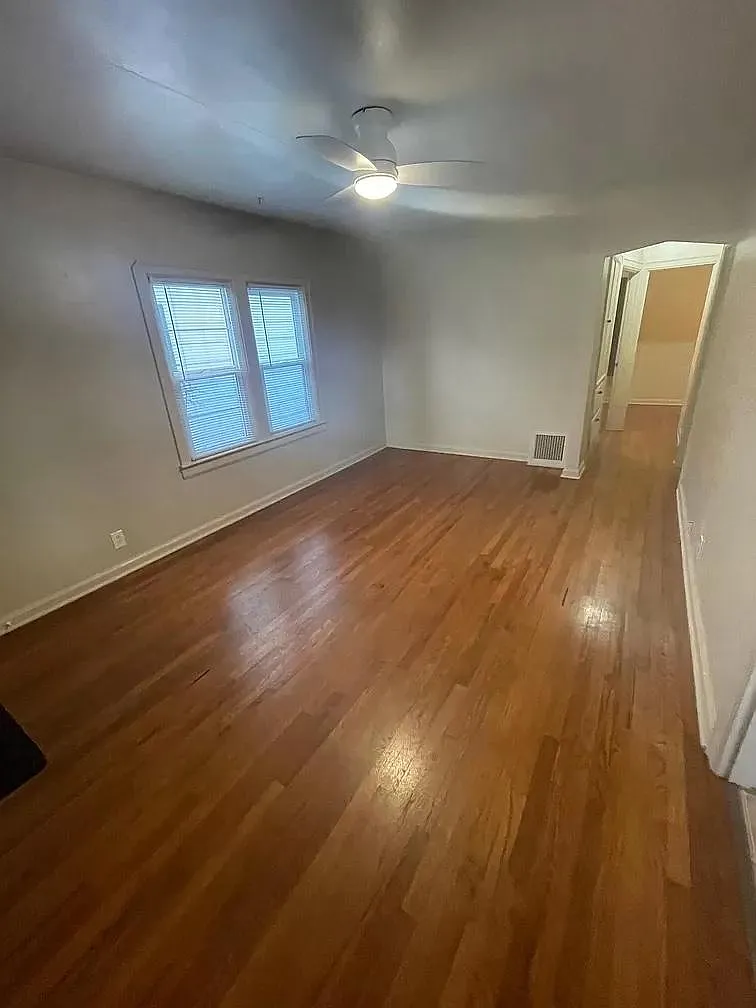 719 Cottage St NE — Photo 4