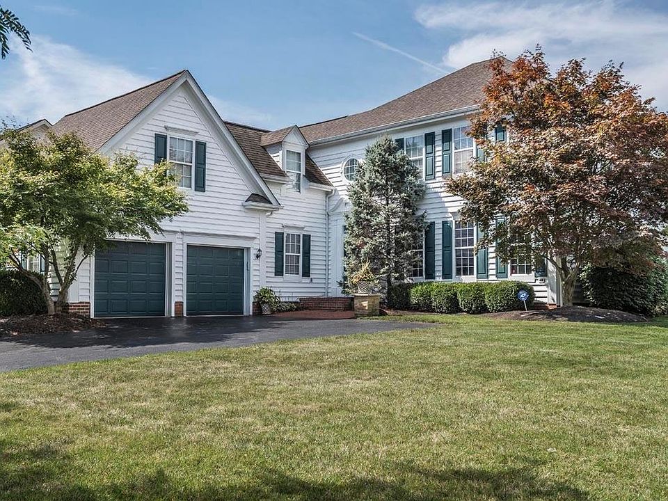 1st image of 5145 Claridge Dr