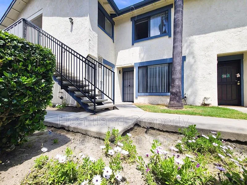3405 Los Mochis Way