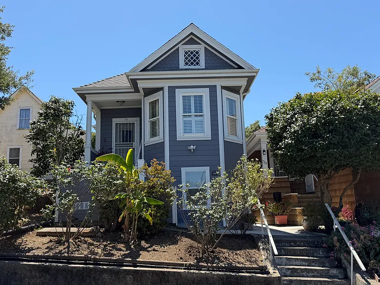 737 Florida St — Photo 1