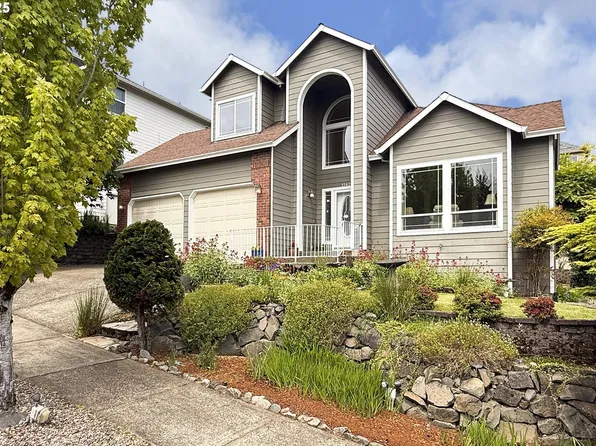 15625 SE Ogden Dr, Portland, OR 97236