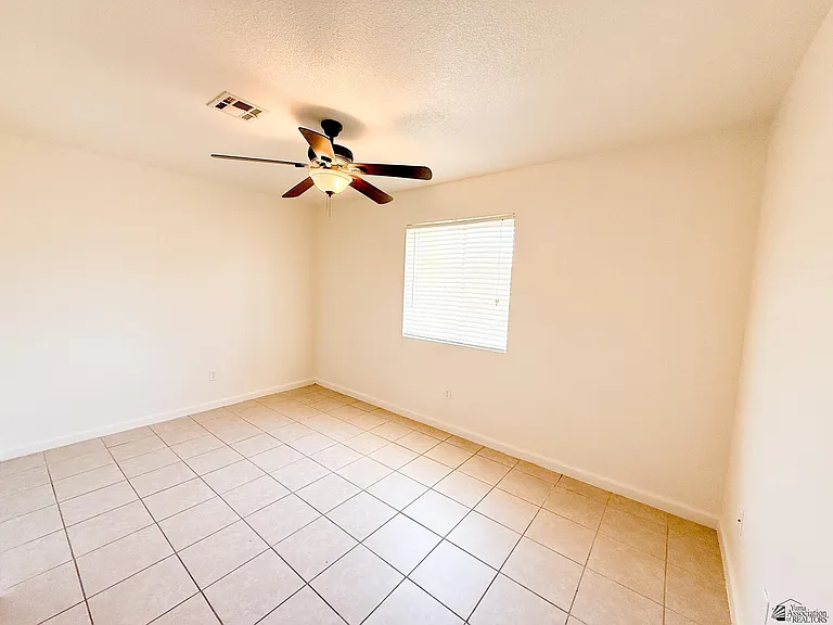 3016 W 24th Pl — Photo 12