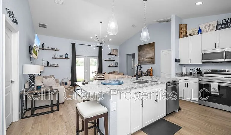 4762 Drake Ave — Photo 17