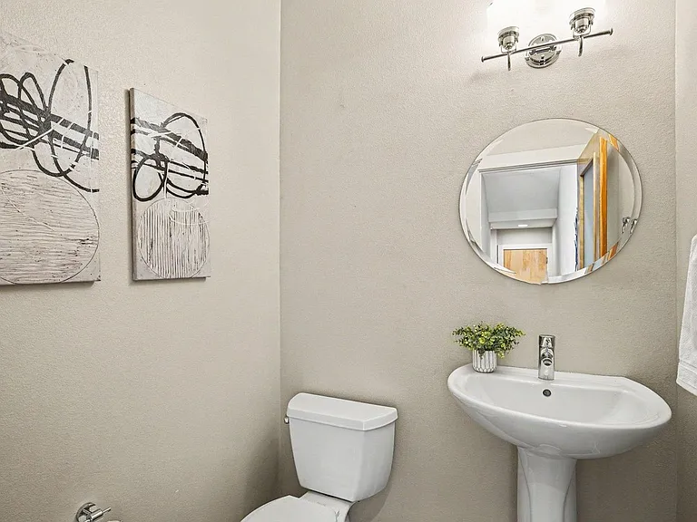 3678 Pinedale St — Photo 45