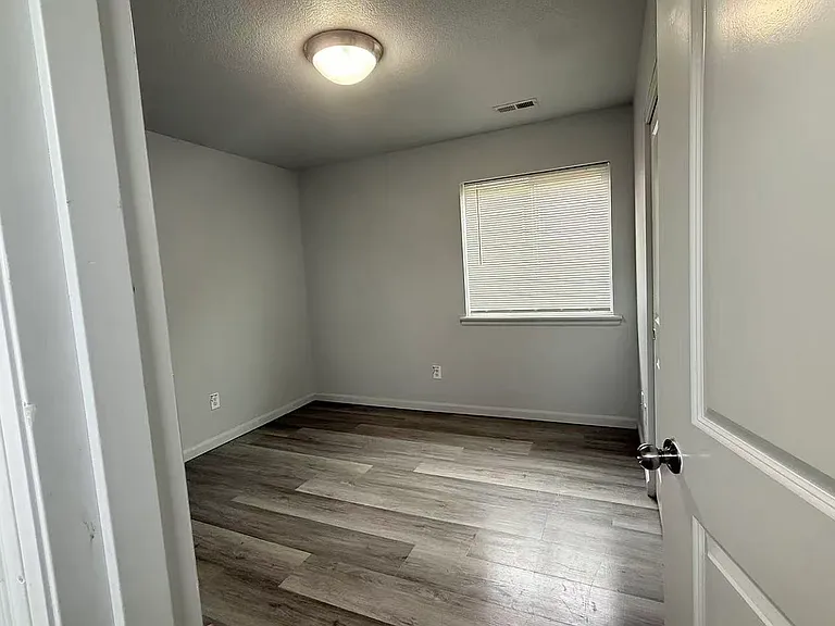 2546 SE 111th Ave — Photo 7