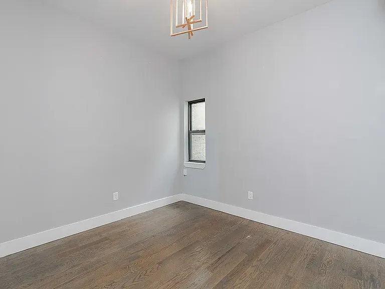 484 Harman St #2L — Photo 13