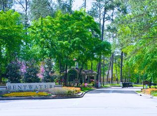 62 Hillsborough Dr E, Montgomery, TX 77356