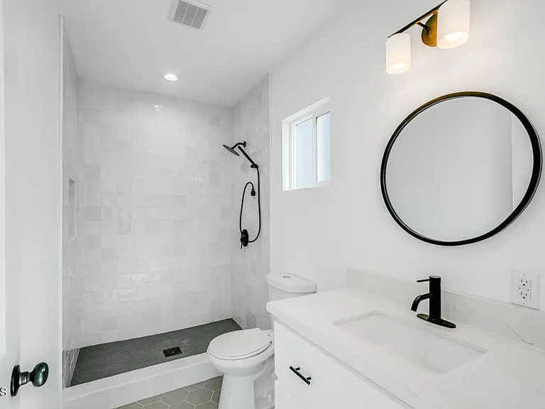 1330 Fraser Ave — Photo 14