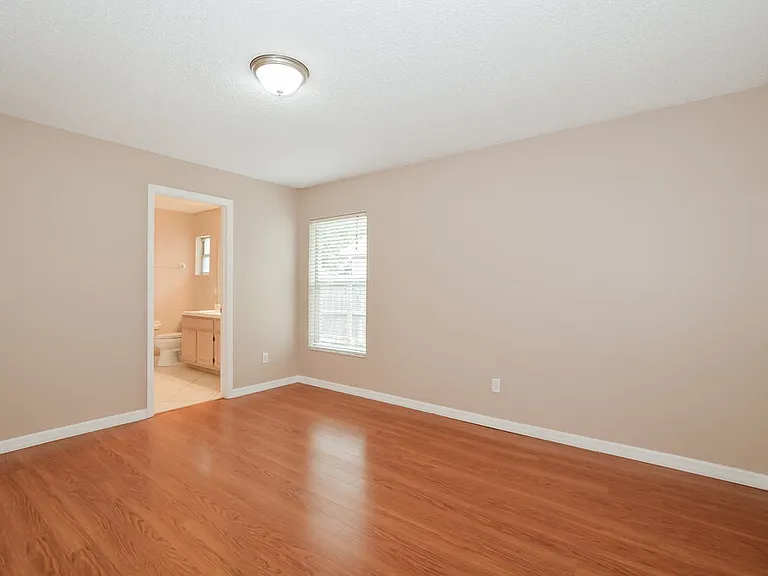 1254 Countrywind Dr — Photo 8