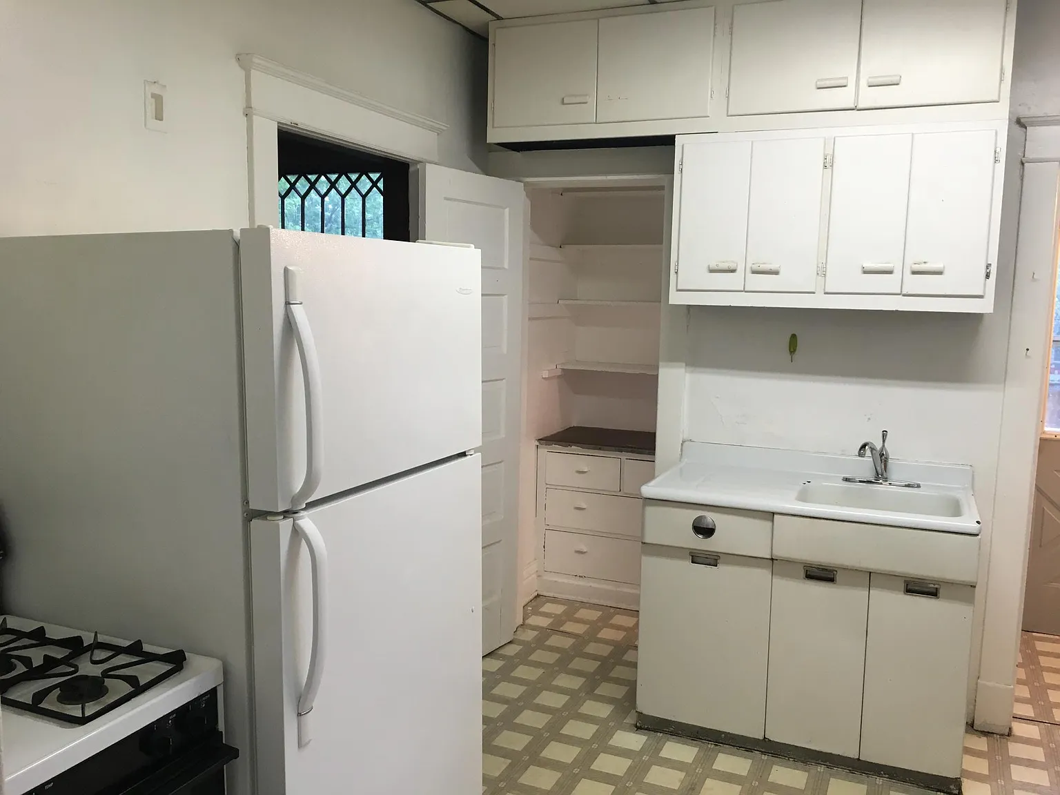 3 bed, 1476 sqft, $1,700 — Photo 4