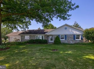 502 W Newport Rd, Lititz, PA 17543