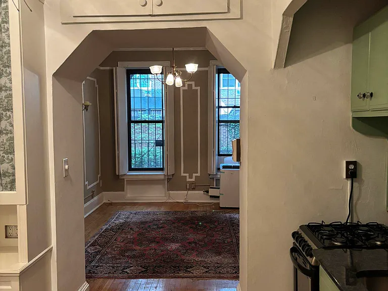335 E 85th St #1C — Photo 3