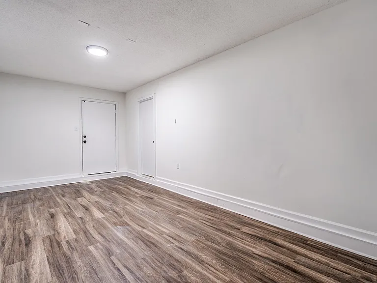 2551 Parkview Dr — Photo 26