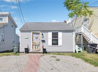 33 Cooper Ave, Milford, CT 06460