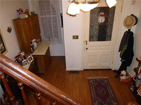 Entry room