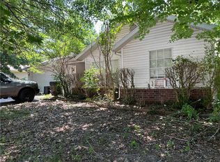 806 E Olrich St, Rogers, AR 72756