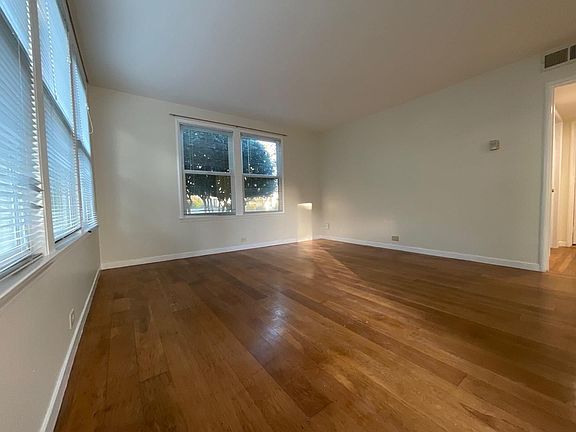 2nd image of 1105 Paloma Ave APT 2