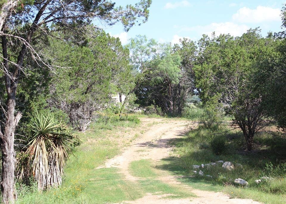 LOT 29 Chimney Cove Dr, Marble Falls, TX 78654 | MLS #1774969 | Zillow