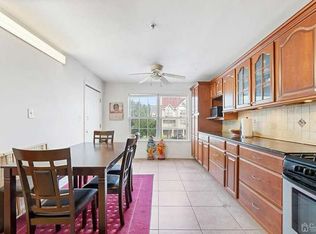 253 Prestwick Way, Edison, NJ 08820