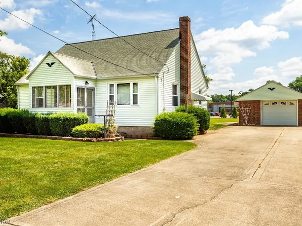 343 S Lake St, Amherst, OH 44001