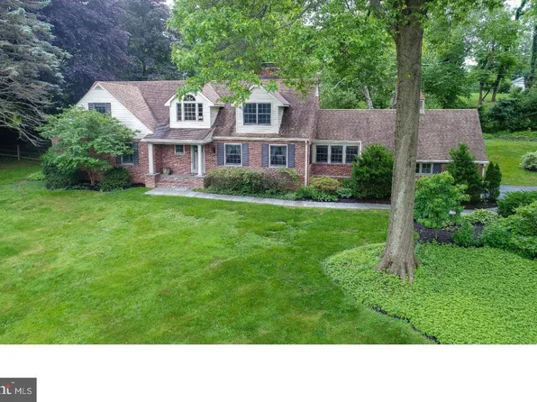 152 Hunters Ln, Devon, PA 19333