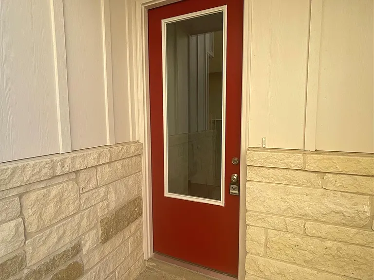 232 Sapphire — Photo 2