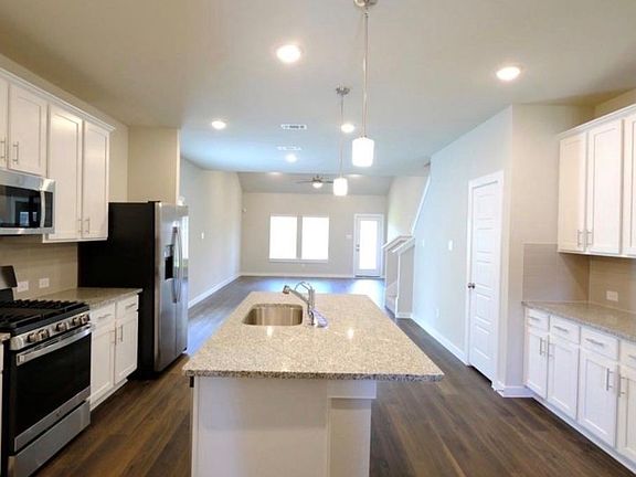 2nd image of 21631 Sandy Dune Dr