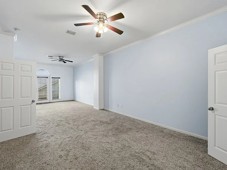 2913 Crawford St #B — Photo 24