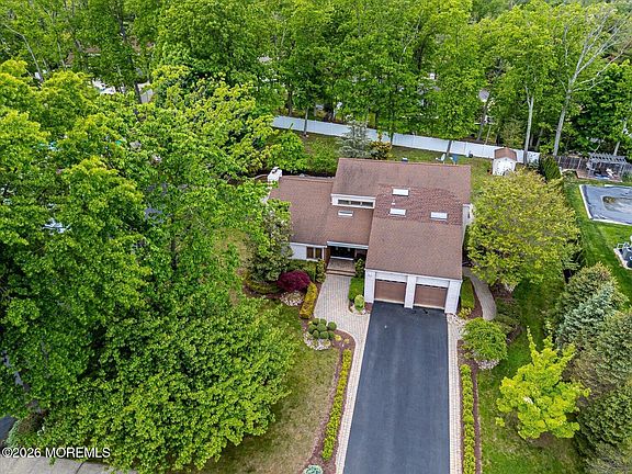 5th image of 73 Windsor Drive