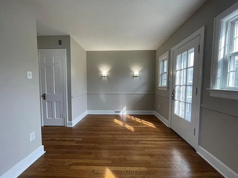 140 Cochran Rd — Photo 8