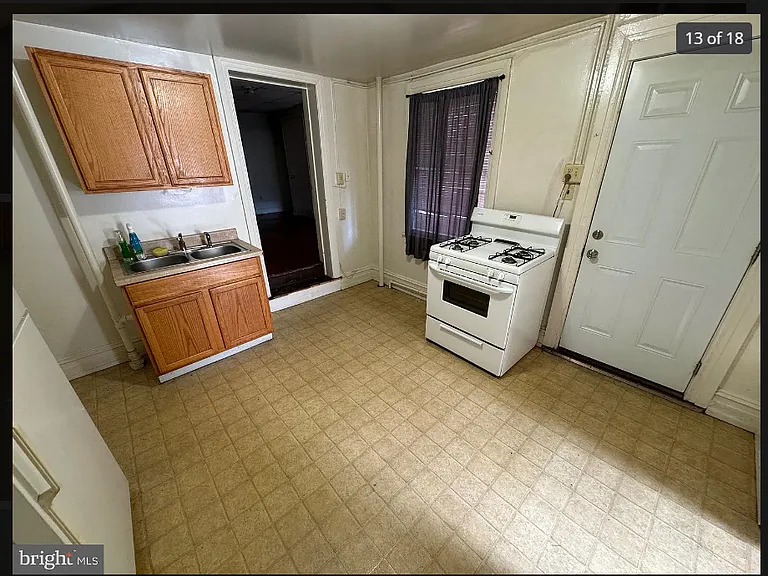 314 S George St #2 — Photo 9