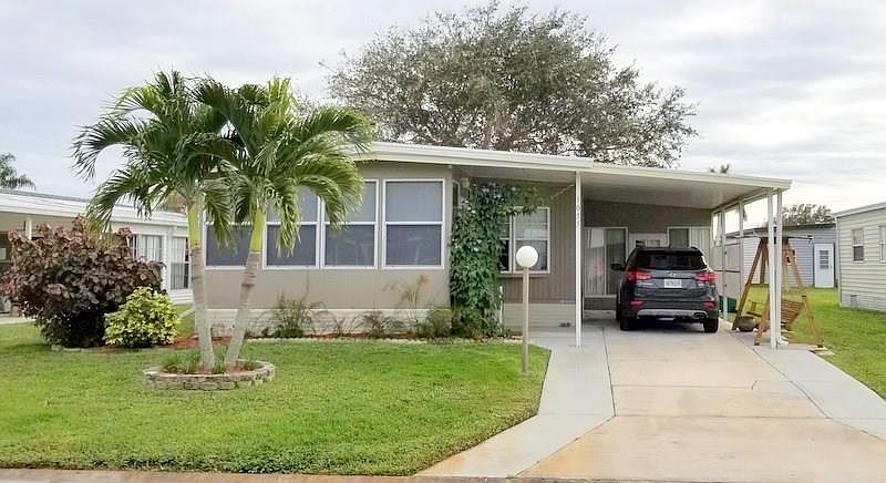 1st image of 1055 Manila Dr