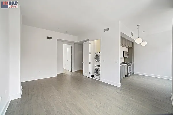 Rented by RELO REDAC INC. | media 11