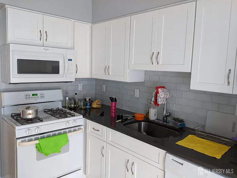 99 Brookview Cir — Photo 2