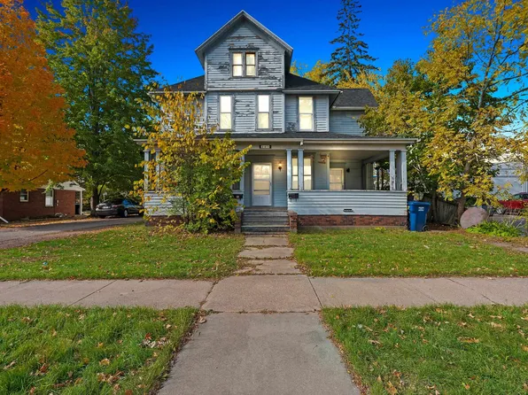 308 S State St, Waupaca, WI 54981