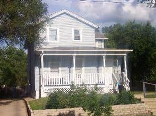 221 N High St, Aurora, IL 60505