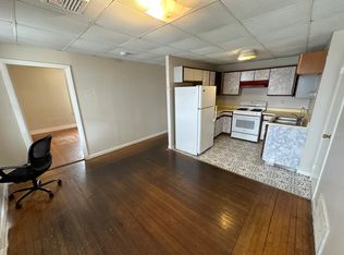 27 9th St #4N, Fall River, MA 02720